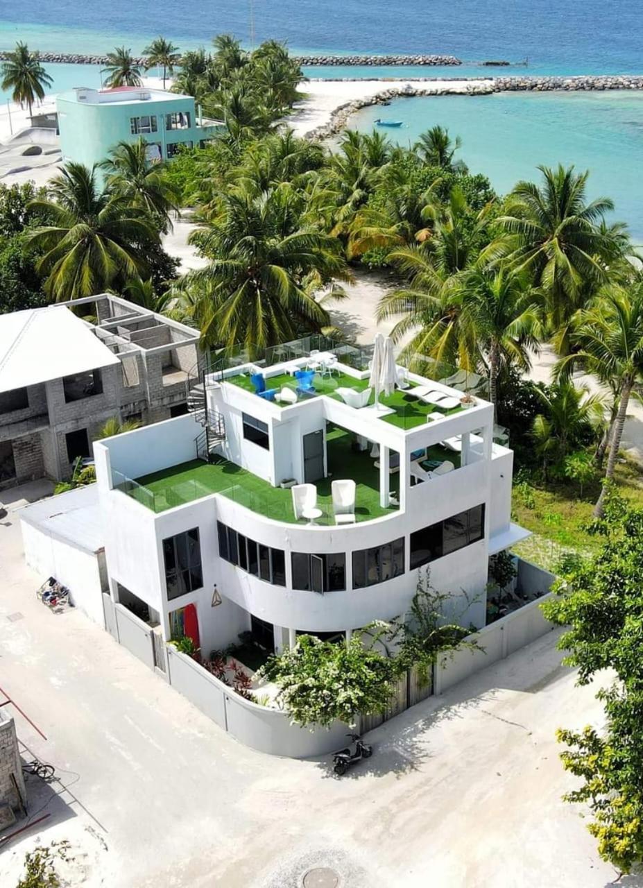 Eq Surf Retreat Hotel Muli Exterior photo